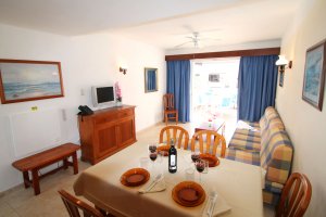 Apartamento de 2 dormitorios para alquilar en Cala en Blanes, Menorca