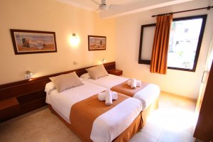 Apartamento de 2 dormitorios para alquilar en Cala en Blanes, Menorca
