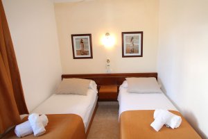 Apartamento de 2 dormitorios para alquilar en Cala en Blanes, Menorca